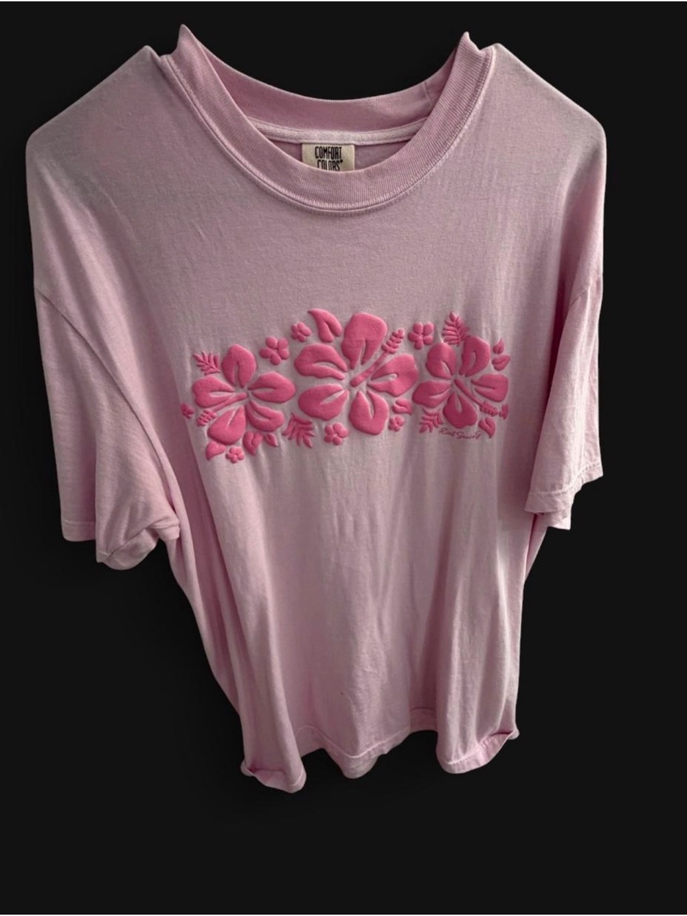 Tilly's Light Pink Tee with Raised Pink Floral Embroidery size large